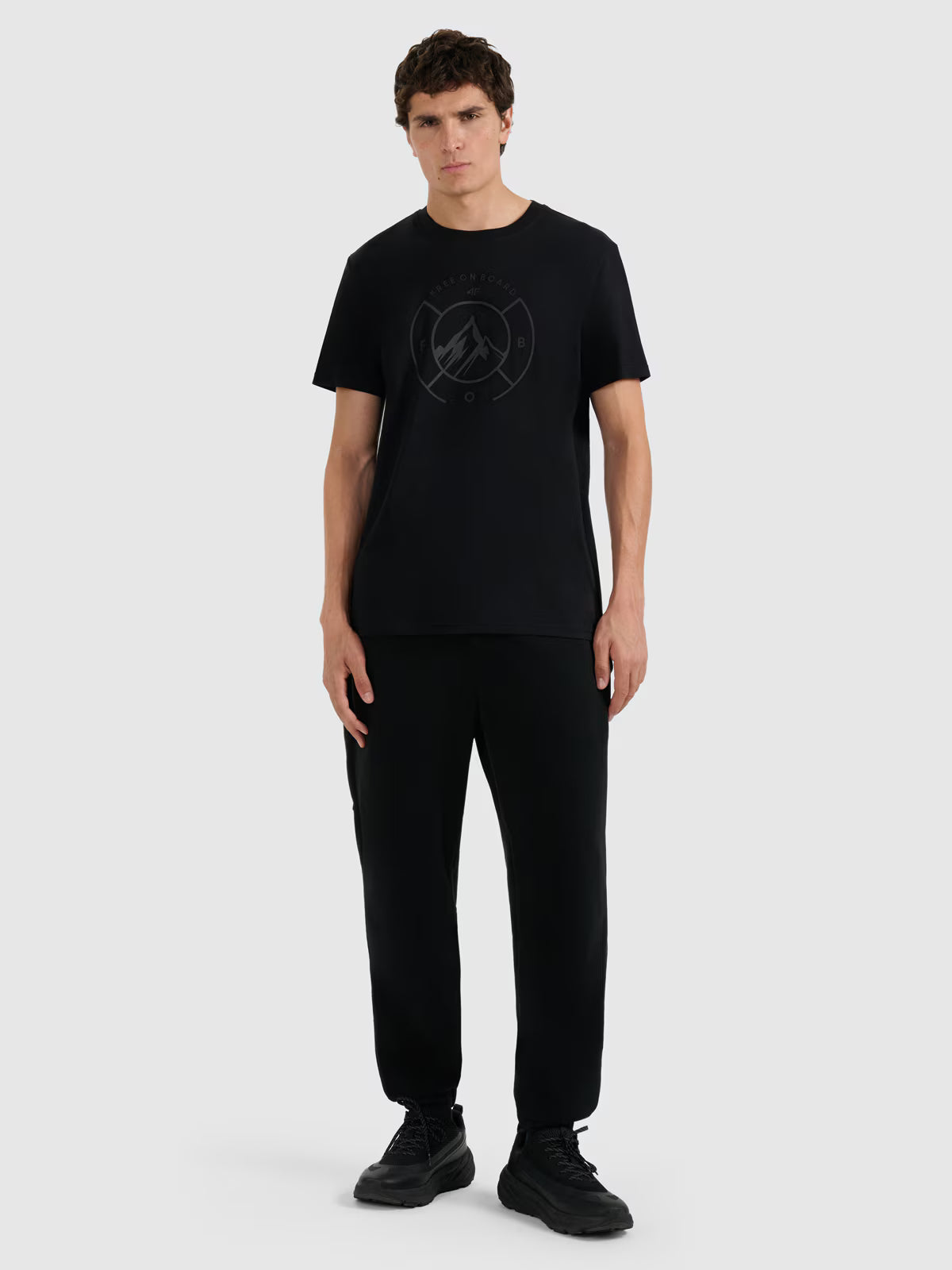 T-shirt regular z nadrukiem męski