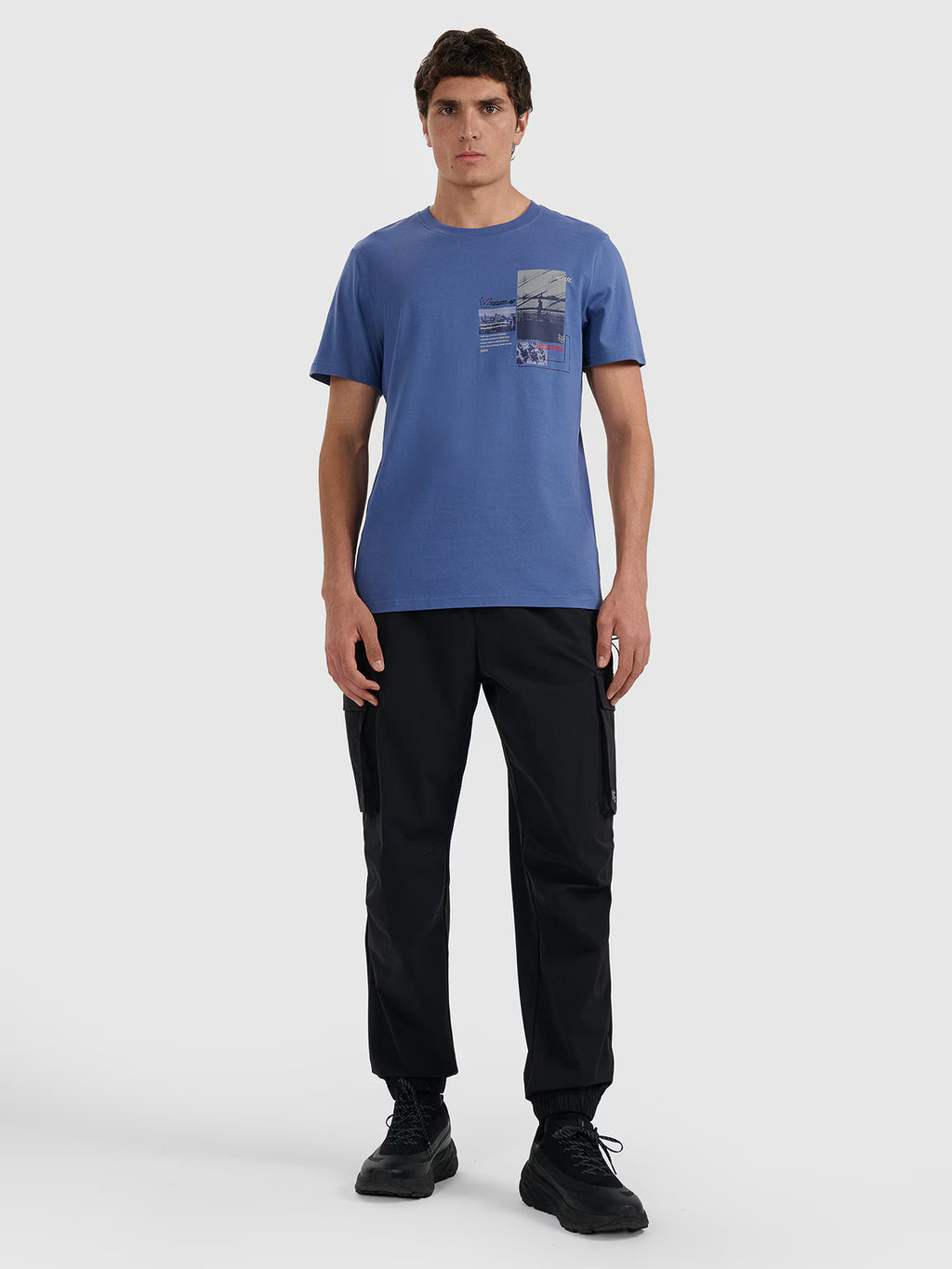 T-shirt regular z nadrukiem męski