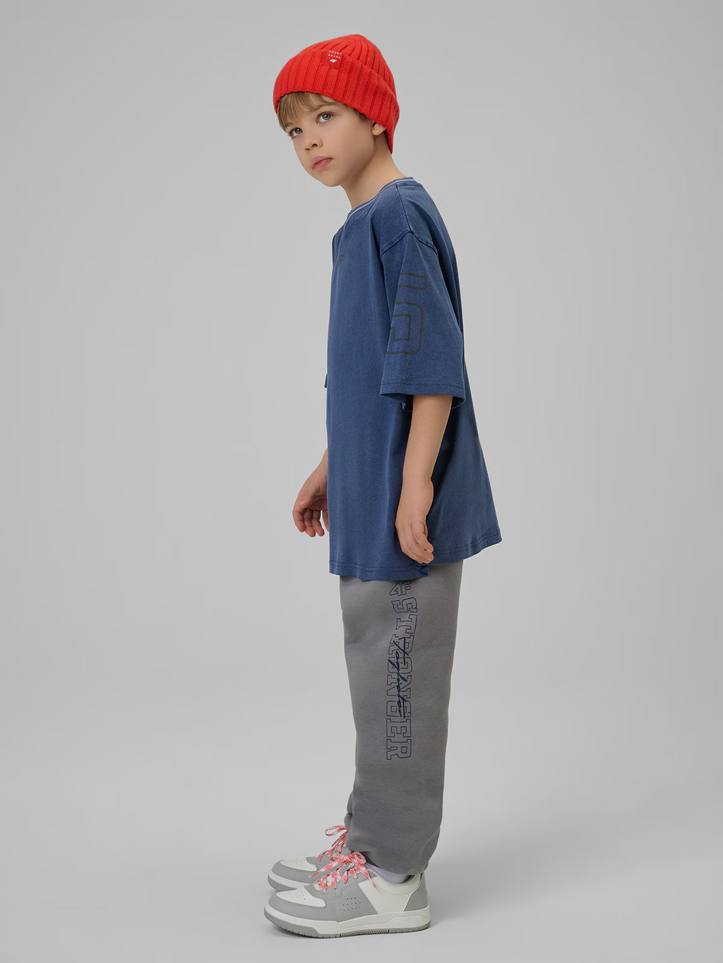 T-shirt loose z nadrukiem chłopięcy