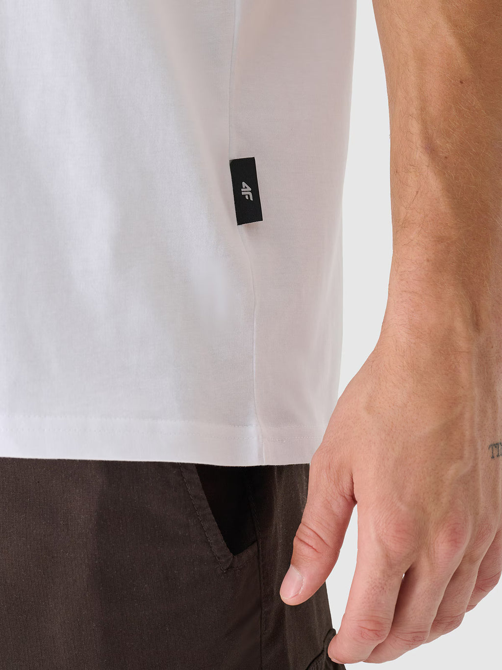 T-shirt regular z nadrukiem męski