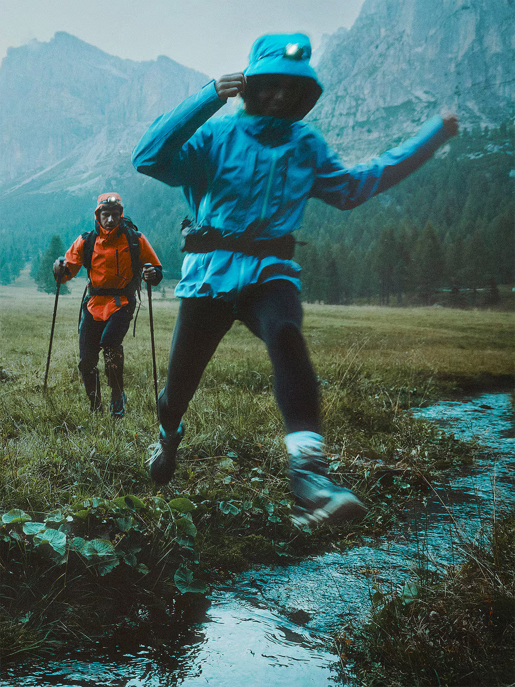 Kurtka trekkingowa przeciwdeszczowa membrana 20000+ damska