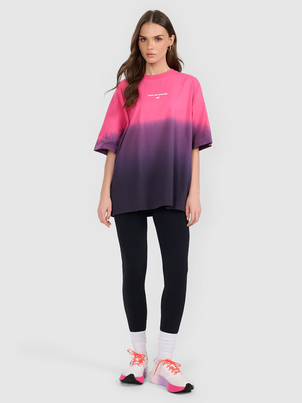 T-shirt loose z nadrukiem damski