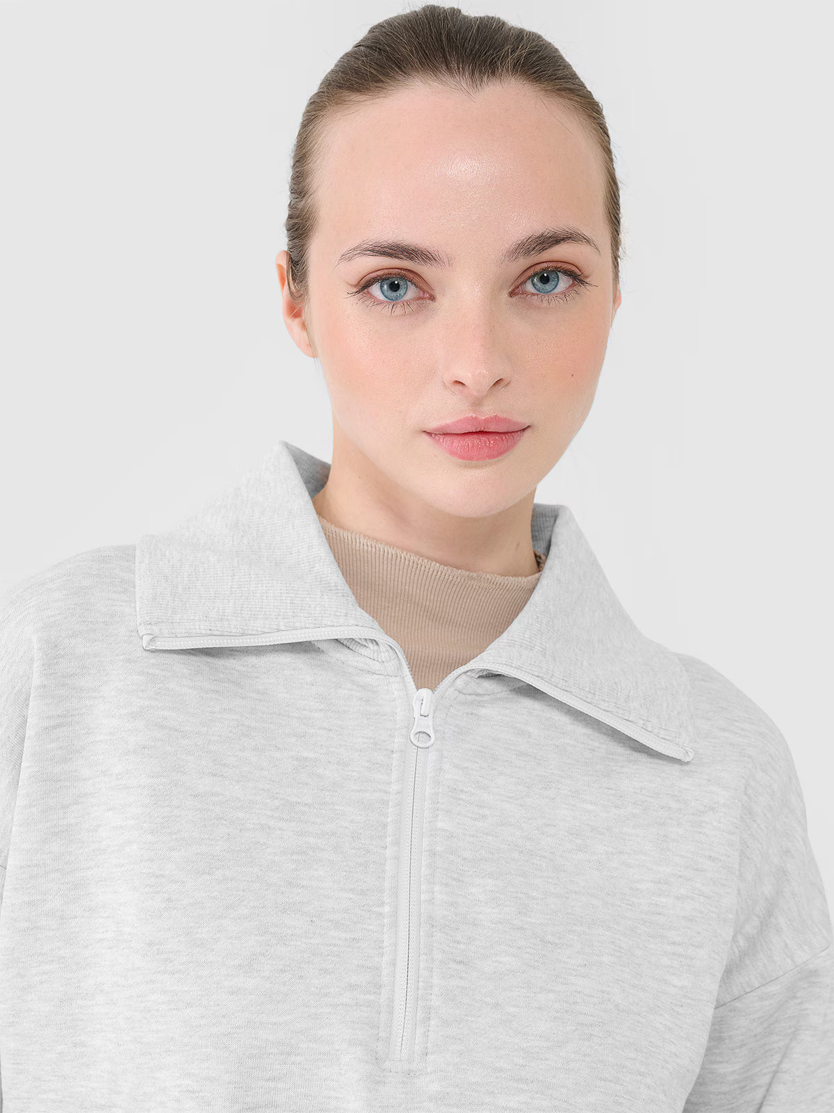 Bluza dresowa nierozpinana bez kaptura damska Outhorn