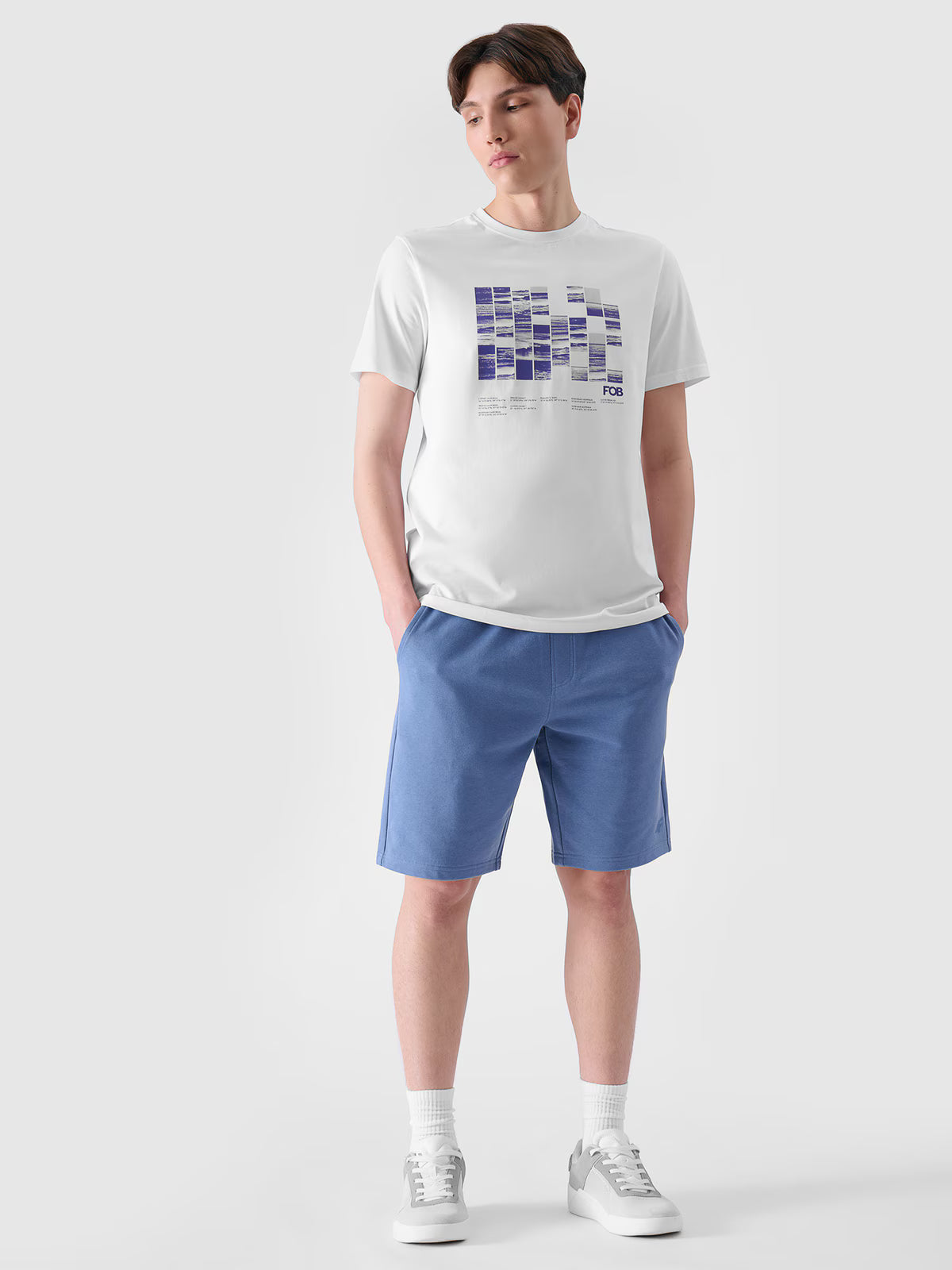 T-shirt regular z nadrukiem męski