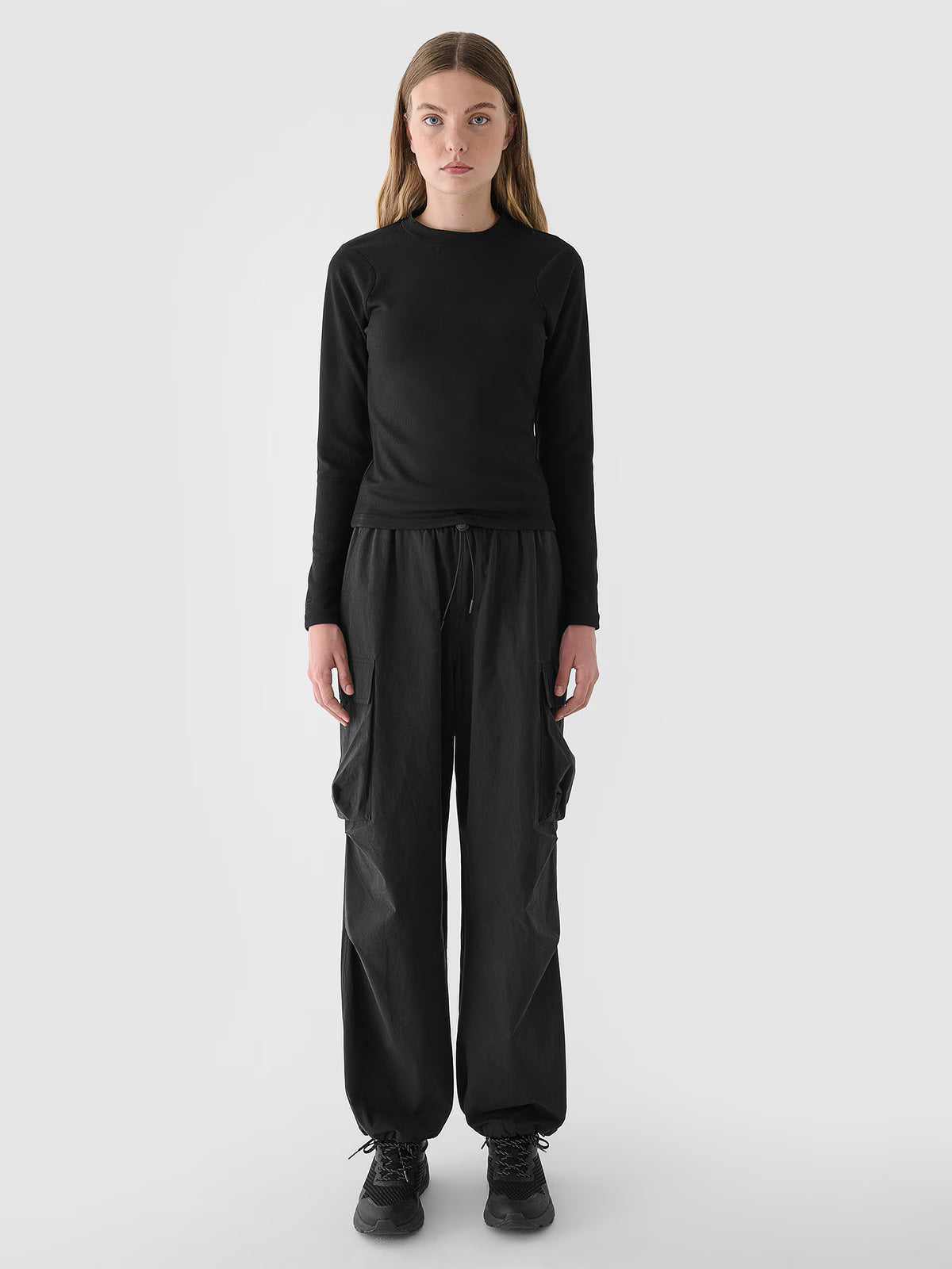 Longsleeve slim z prążkowanej dzianiny z modalem damski
