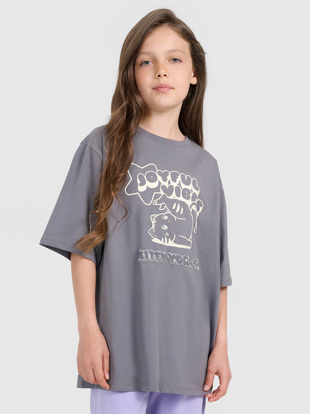T-shirt oversize z nadrukiem dziewczęcy