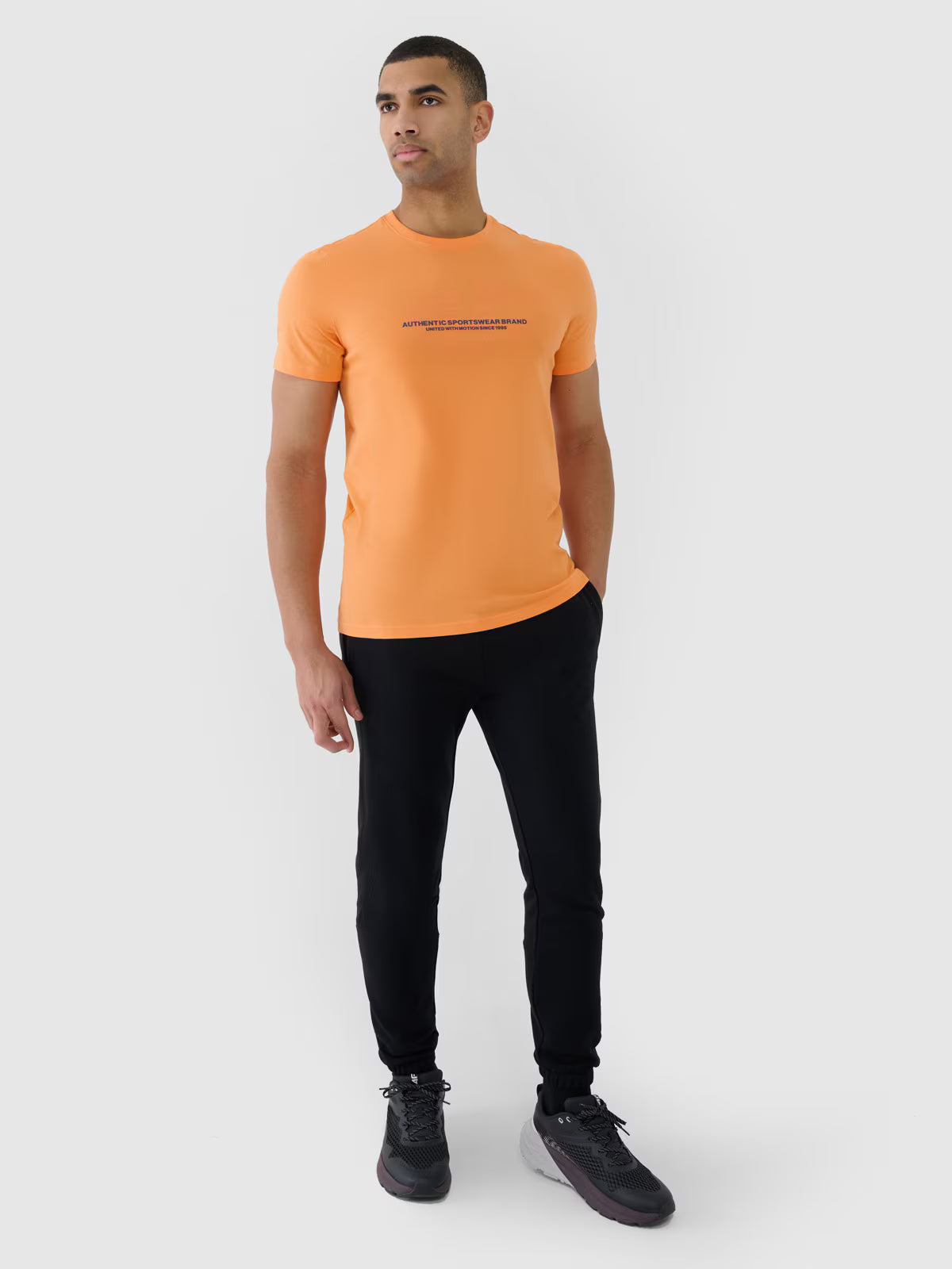 T-shirt regular z nadrukiem męski