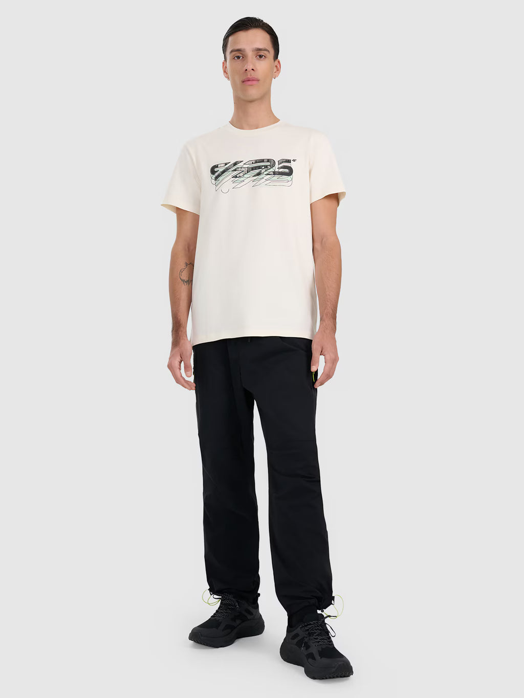 T-shirt regular z nadrukiem męski