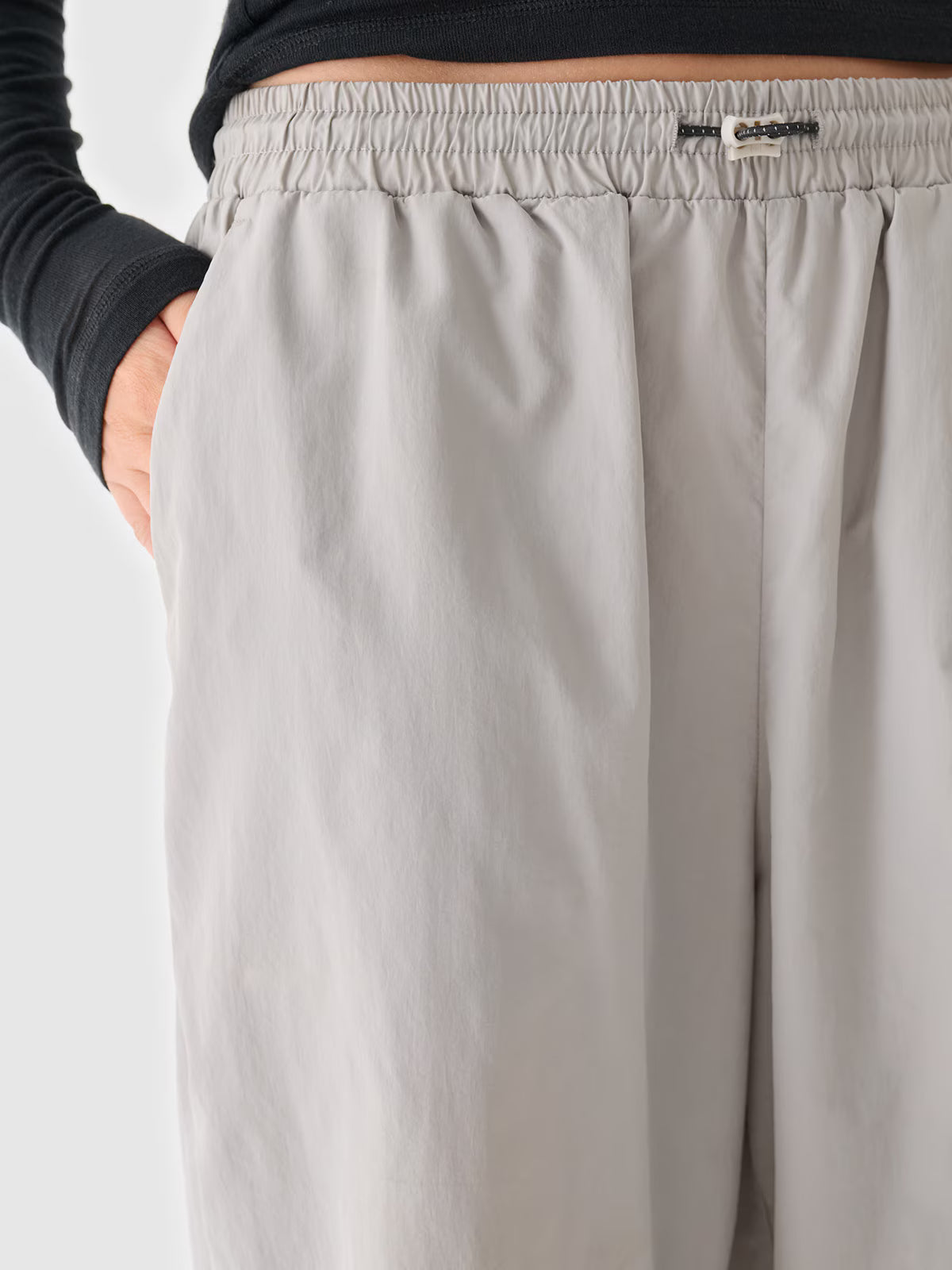 Spodnie casual parachute damskie Outhorn