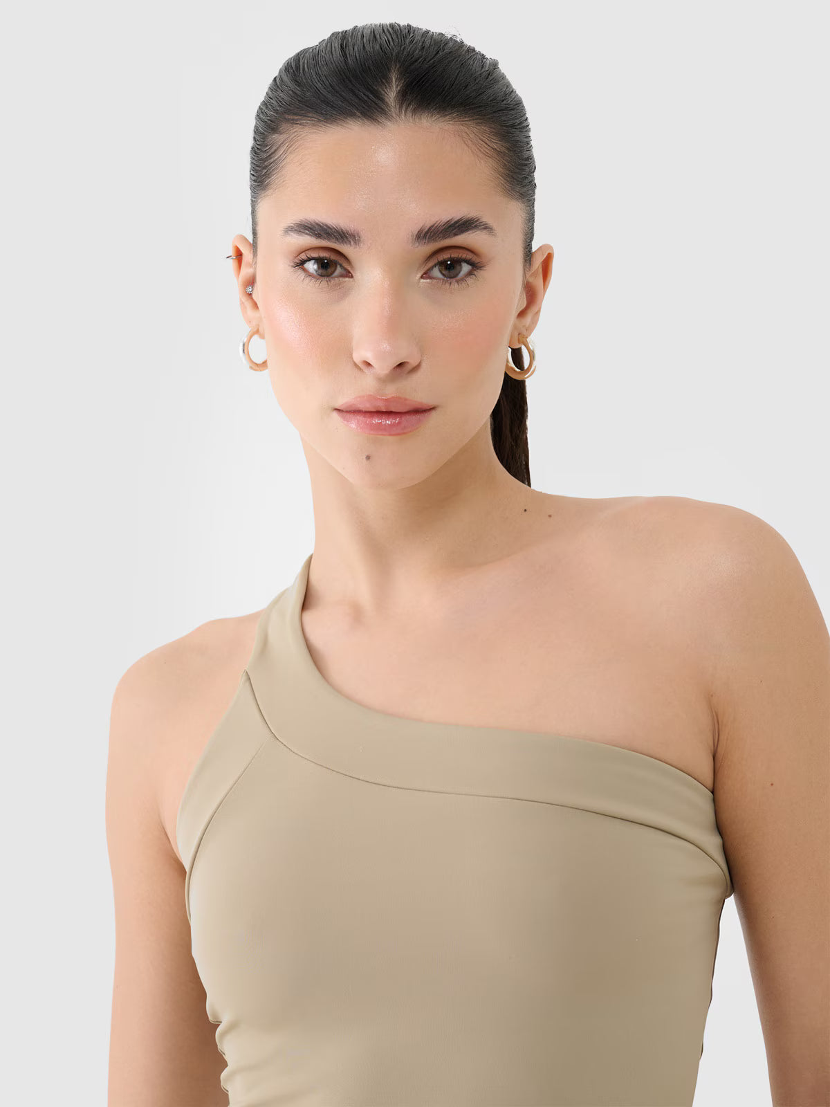 Crop-top slim z asymetrycznym ramiączkiem damski