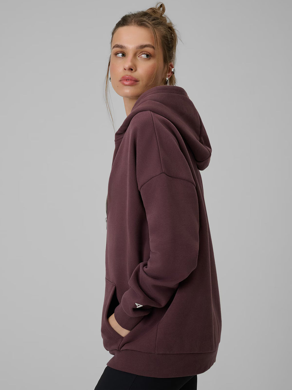 Bluza dresowa rozpinana z kapturem damska