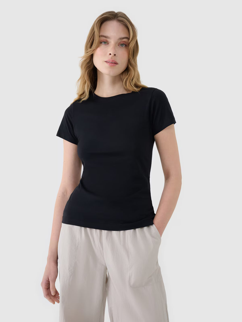 T-shirt slim z modalem damski