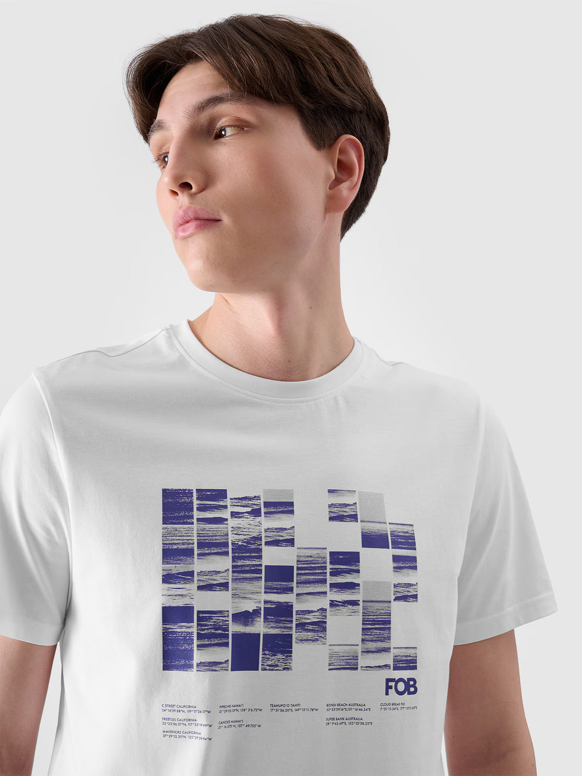 T-shirt regular z nadrukiem męski