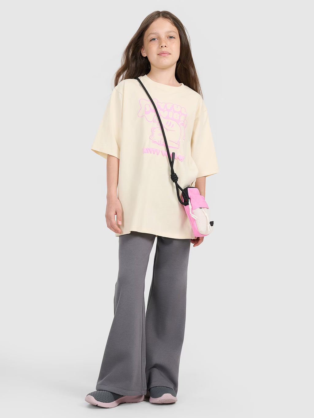 T-shirt oversize z nadrukiem dziewczęcy