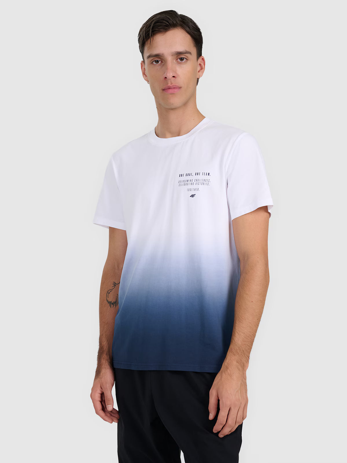 T-shirt regular z nadrukiem męski