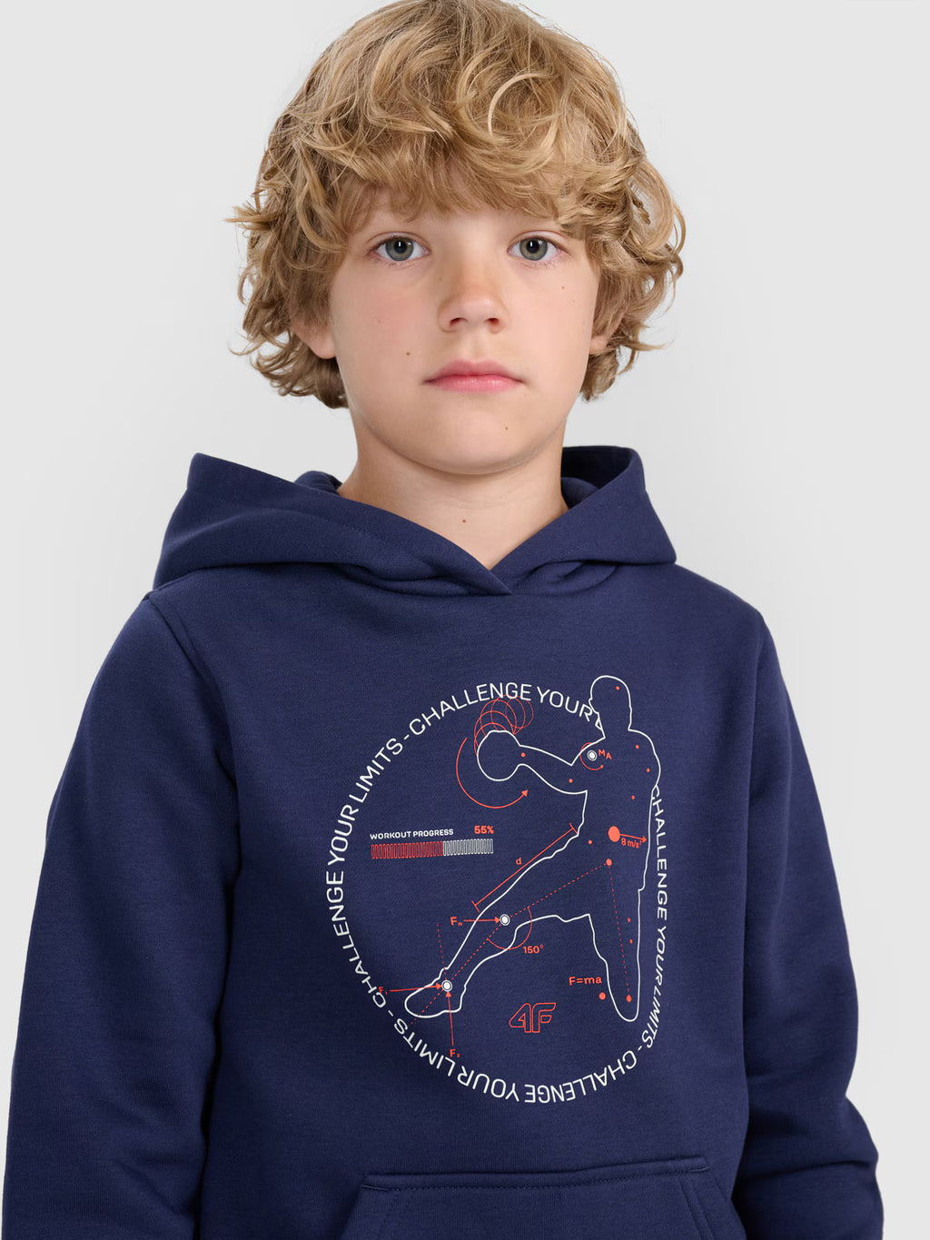 Bluza dresowa nierozpinana z kapturem chłopięca