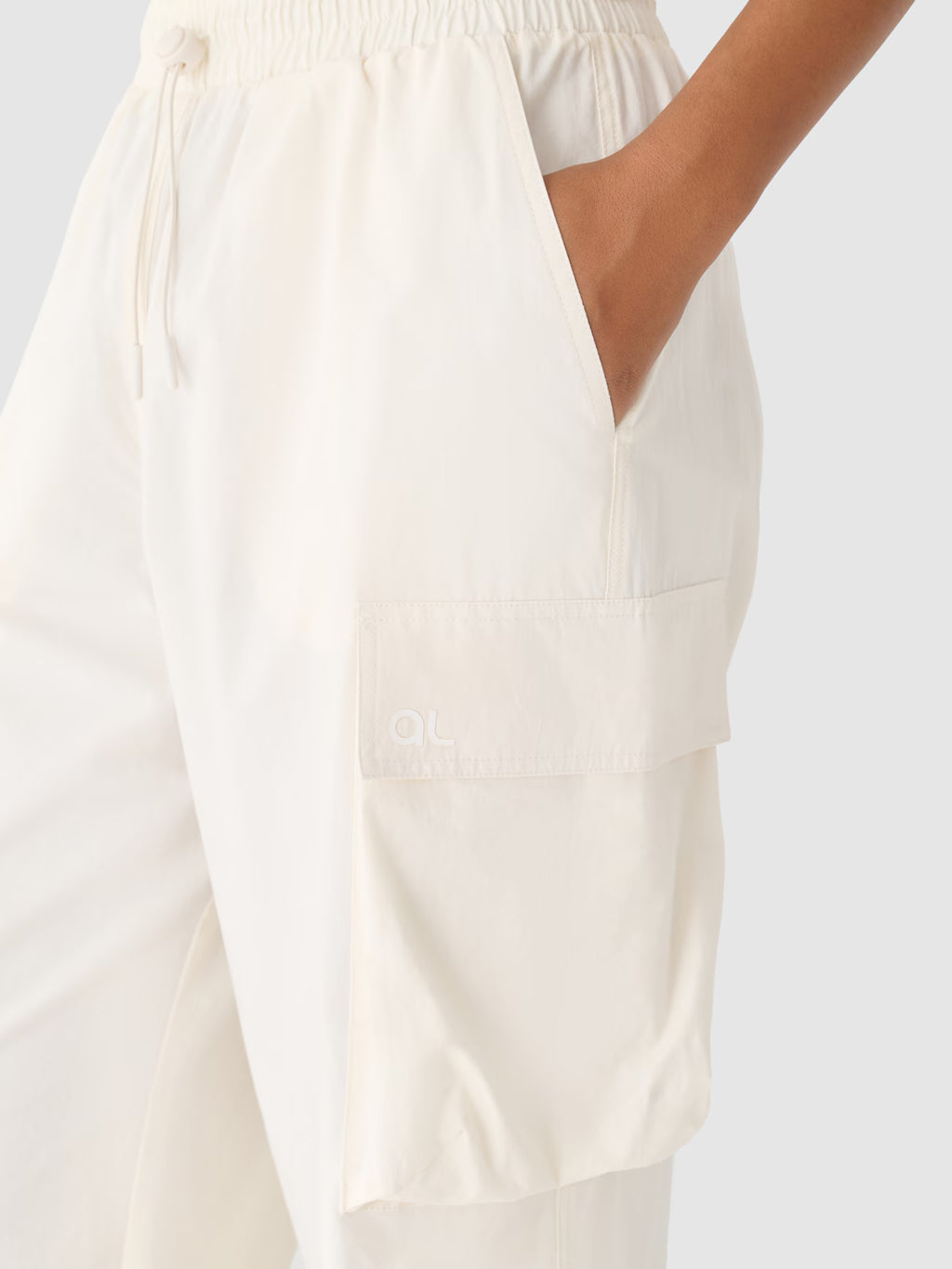Spodnie oversize cargo damskie 4F x Anna Lewandowska