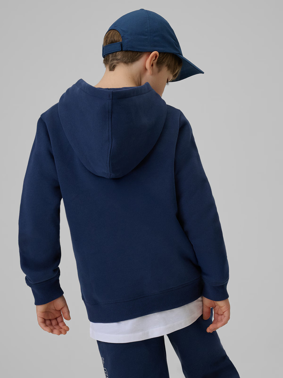 Bluza dresowa regular z kapturem chłopięca