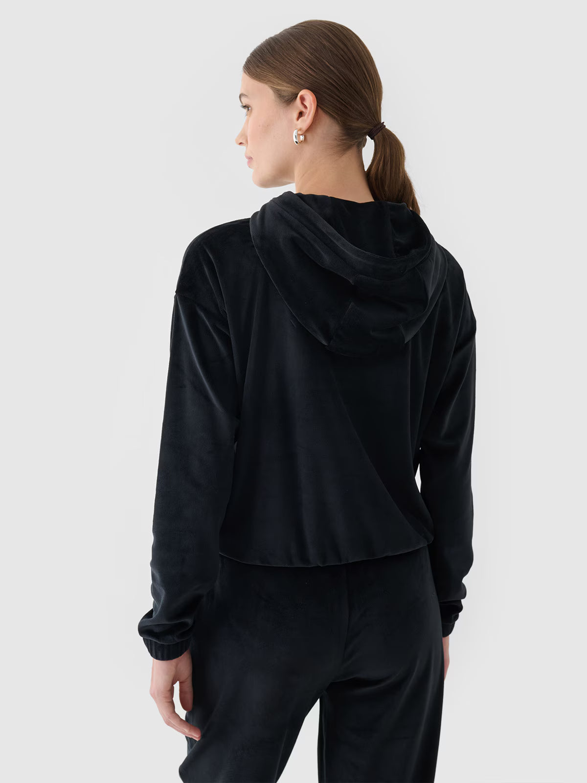 Bluza dresowa z weluru nierozpinana z kapturem damska