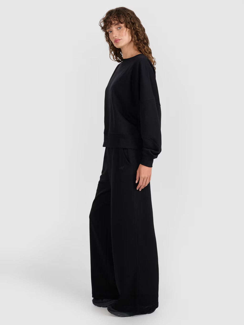 Bluza dresowa nierozpinana bez kaptura damska