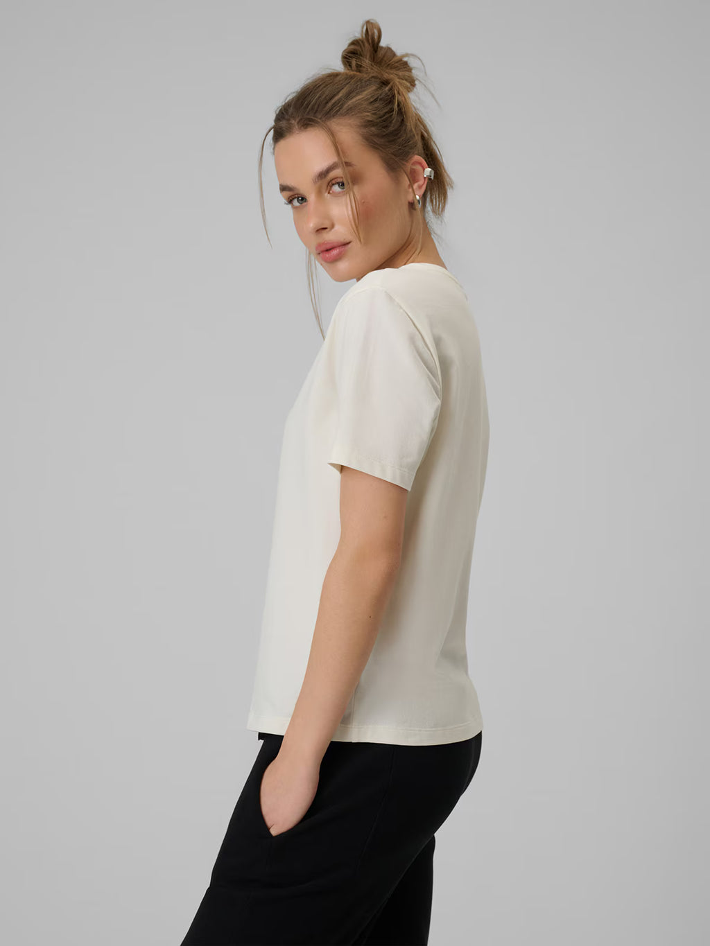 T-shirt regular z nadrukiem damski