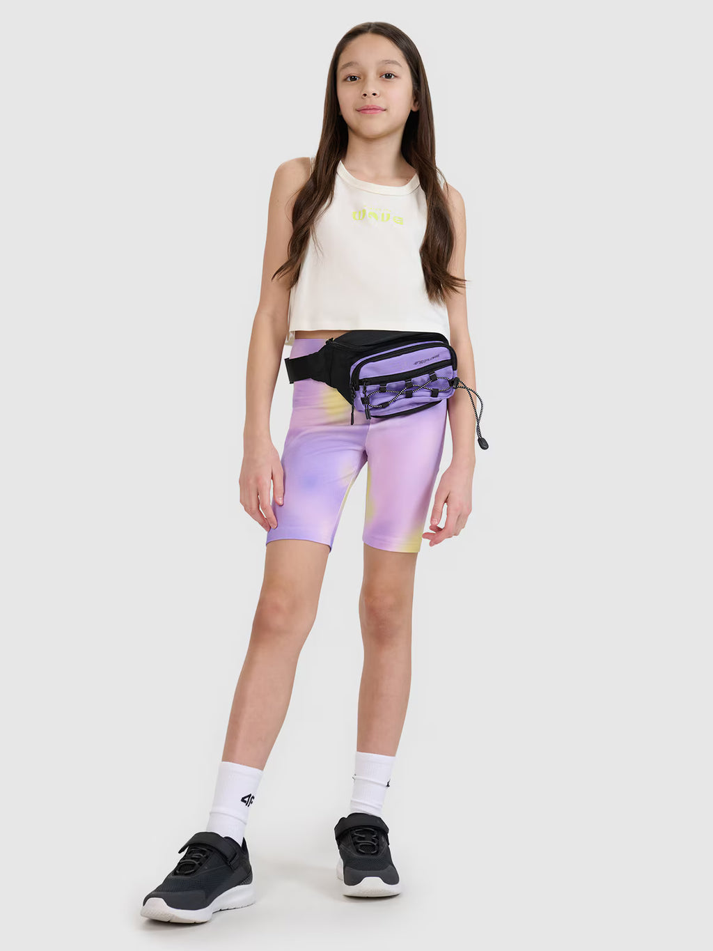 Crop top oversize z nadrukiem dziewczęcy