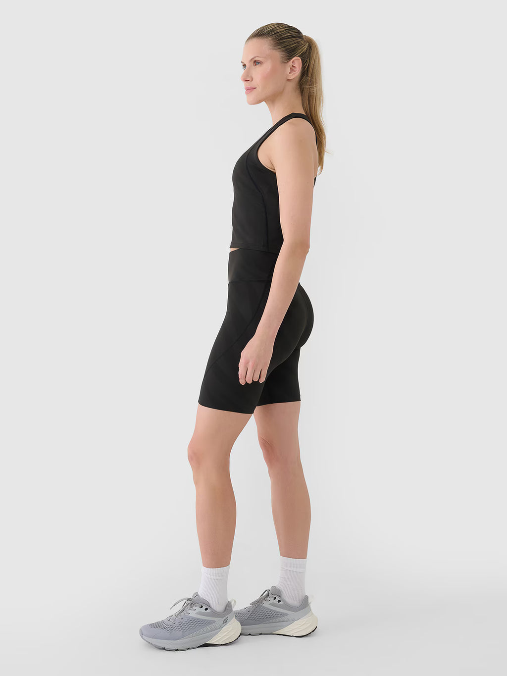 Crop top treningowy szybkoschnący damski