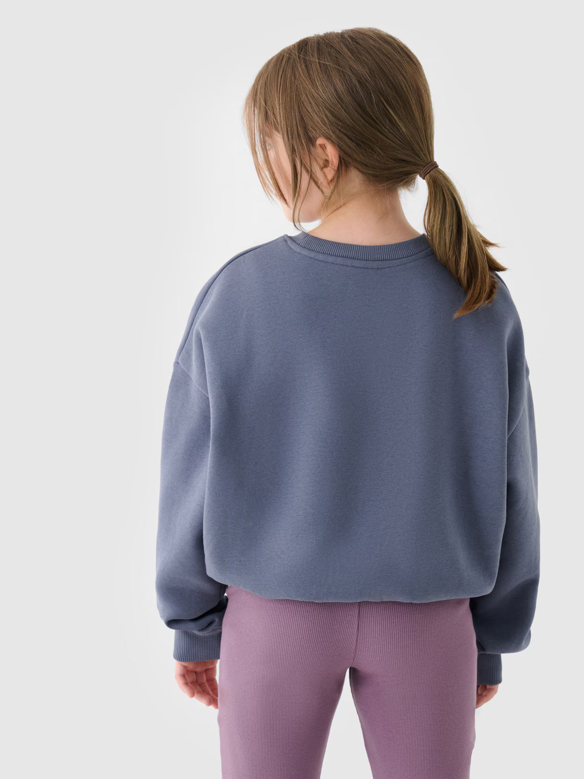 Bluza dresowa nierozpinana bez kaptura dziewczęca