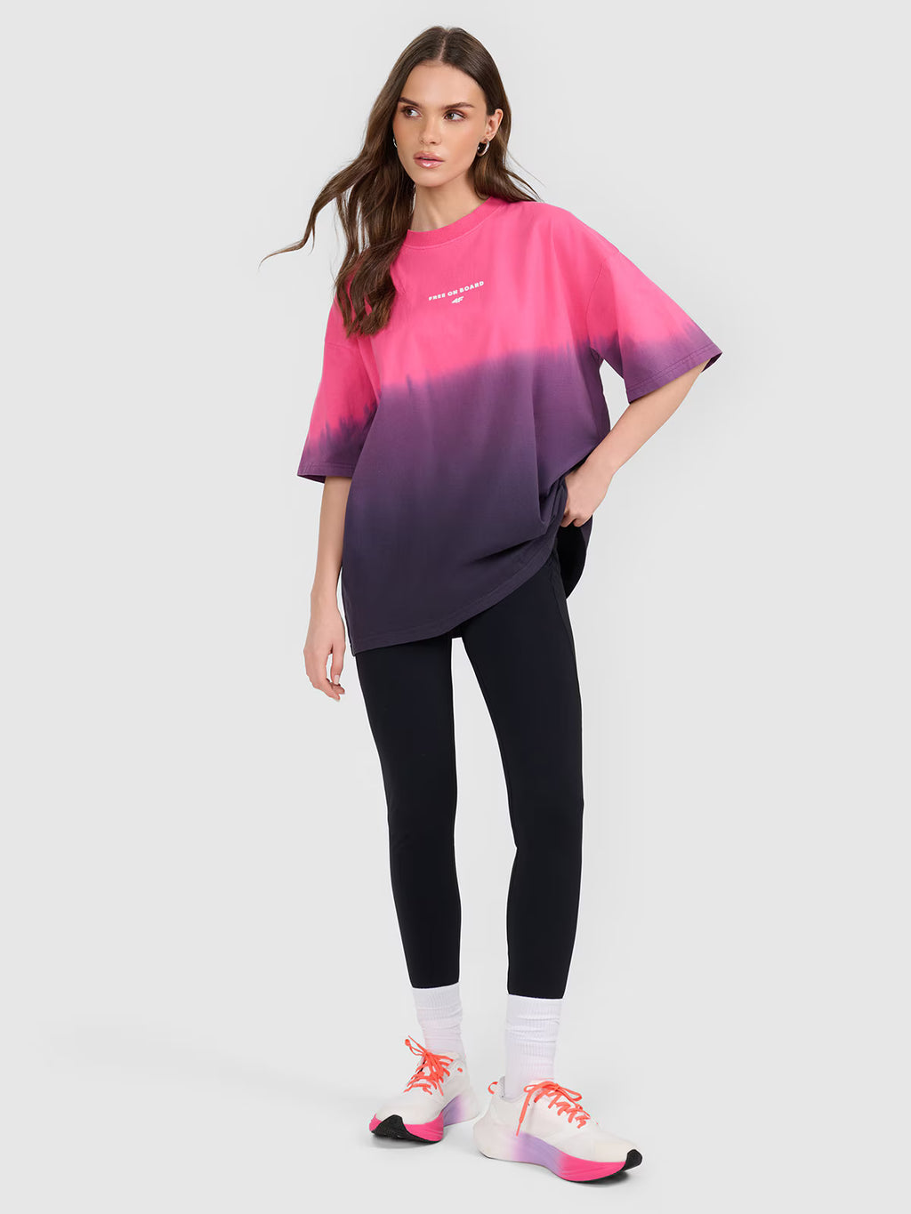 T-shirt loose z nadrukiem damski