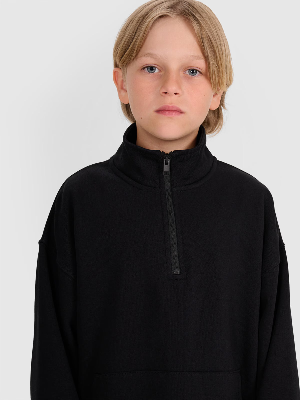 Bluza dresowa ze stójką z zamkiem chłopięca