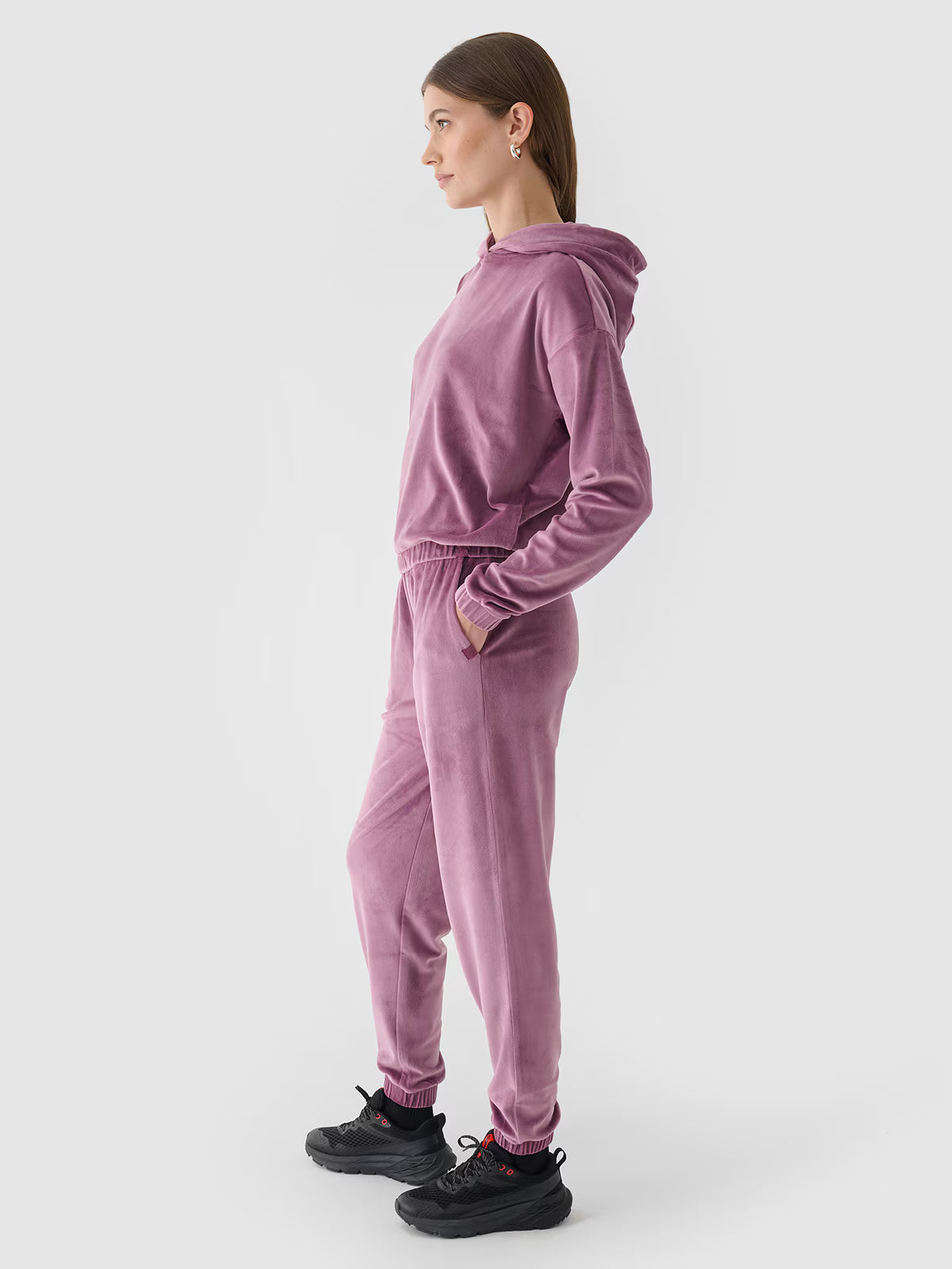 Bluza dresowa z weluru nierozpinana z kapturem damska