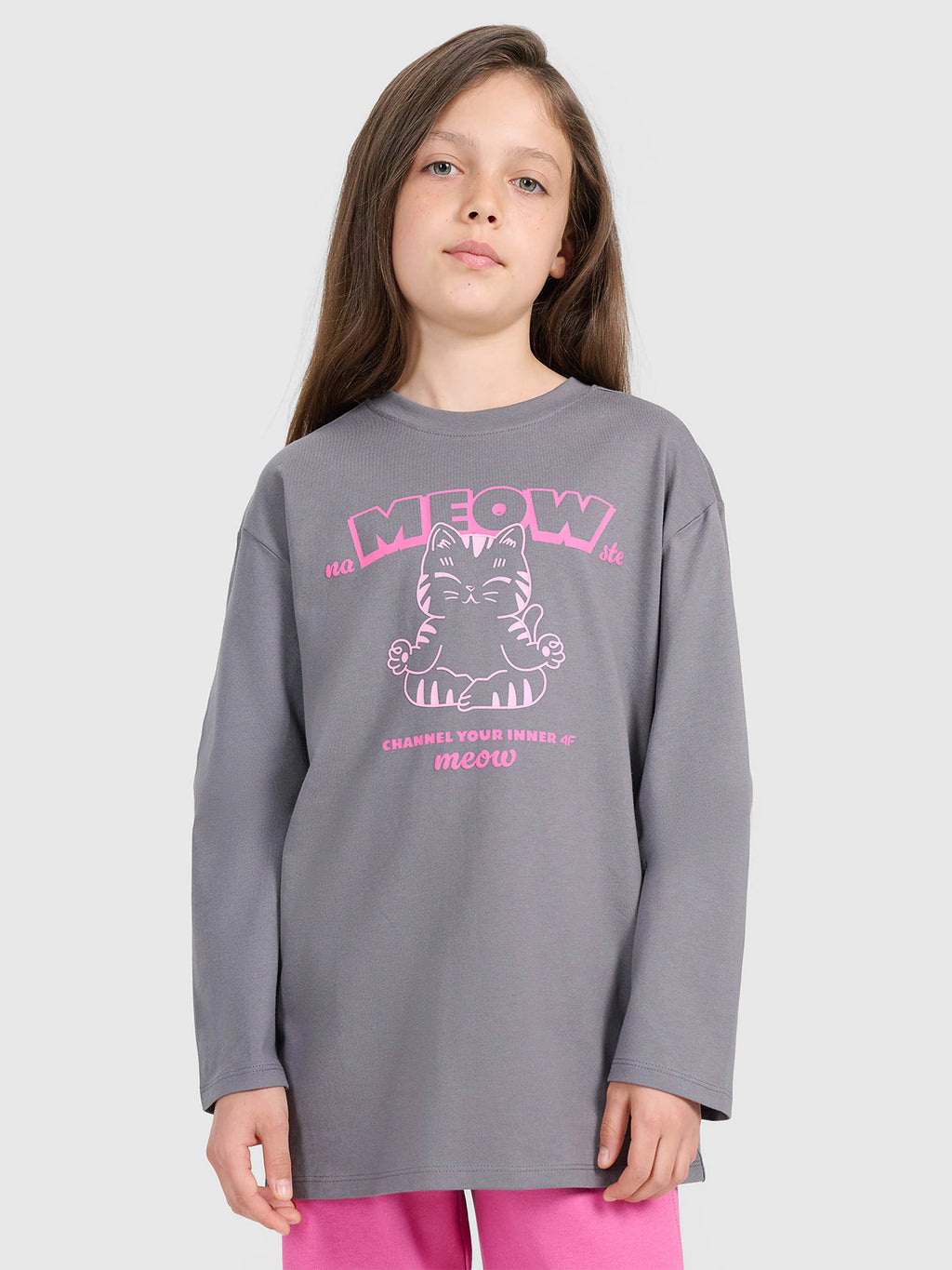 Longsleeve oversize z nadrukiem dziewczęcy