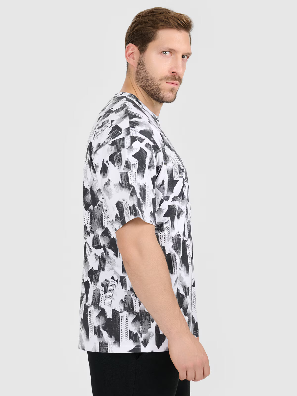 T-shirt oversize z nadrukiem męski