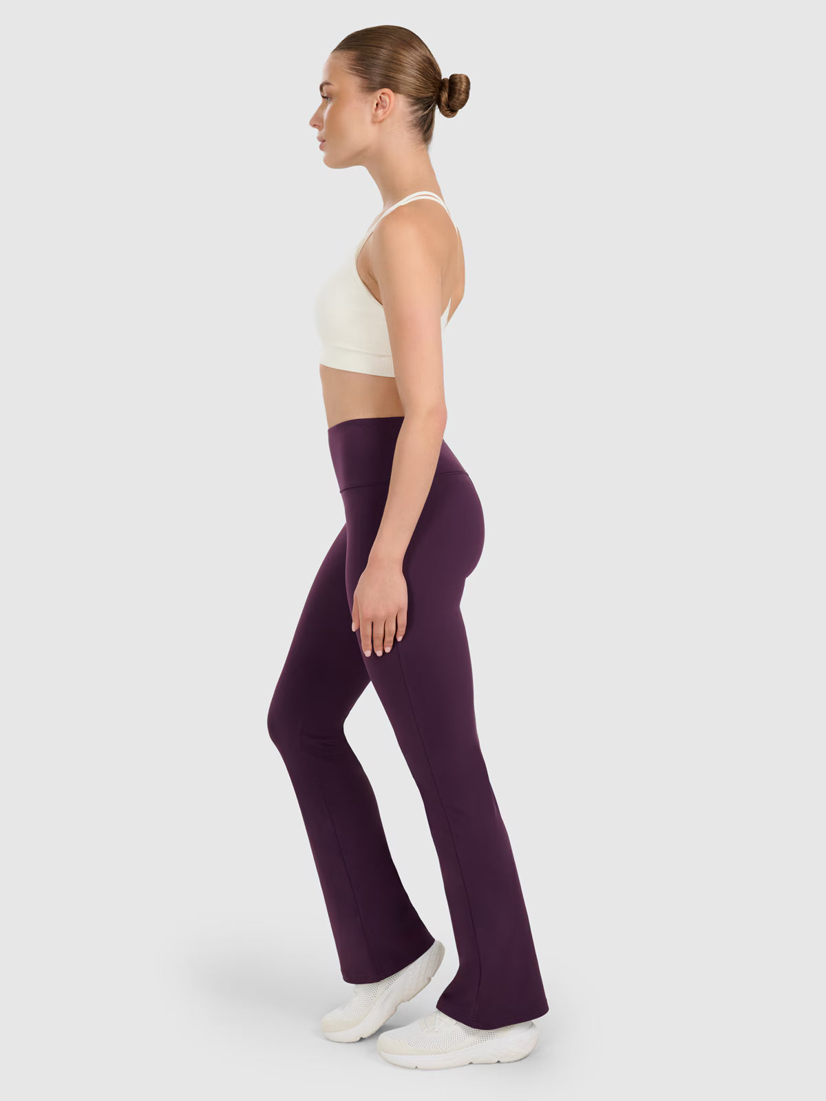 Legginsy z rozszerzanymi nogawkami damskie