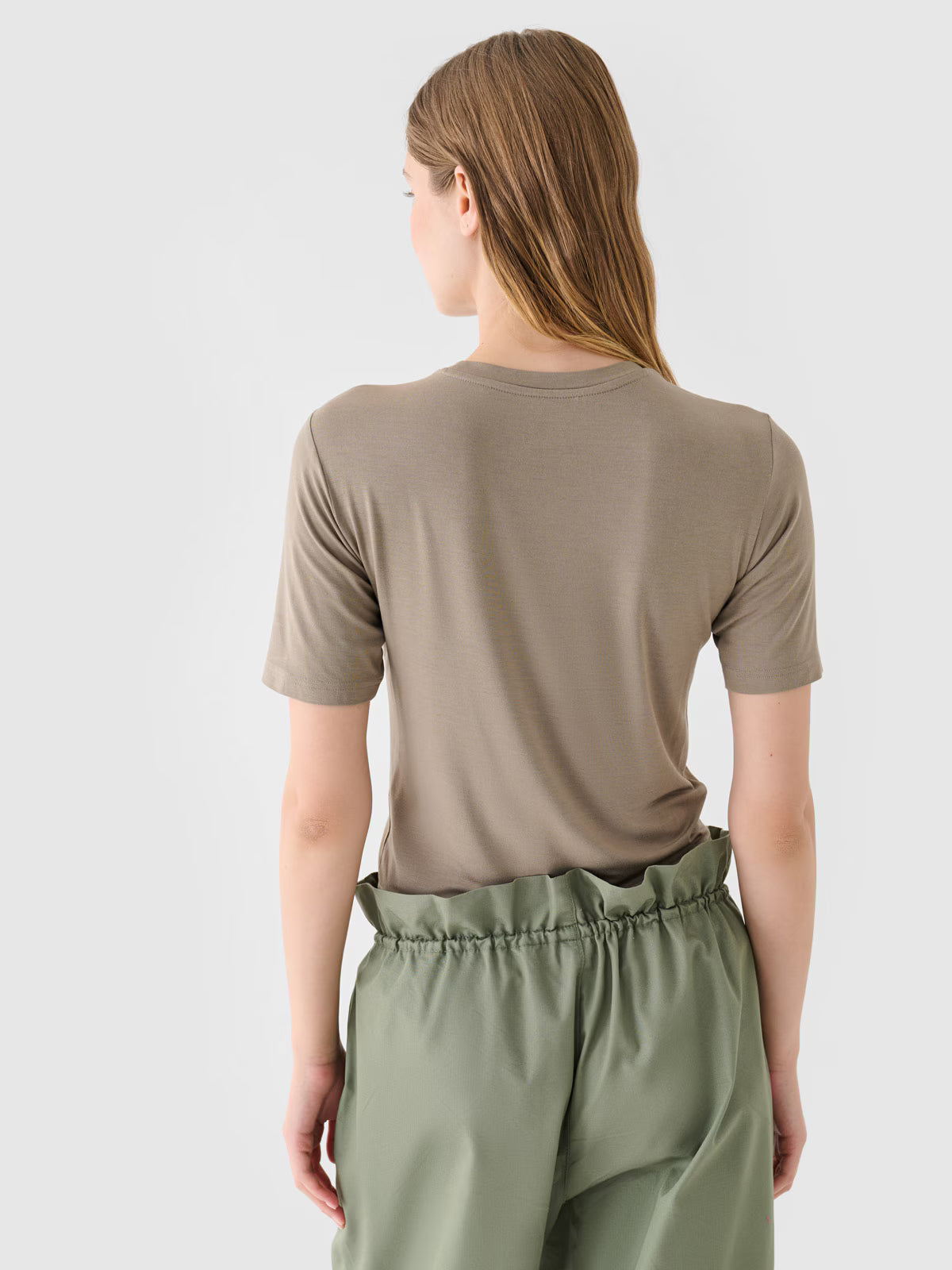 T-shirt slim gładki damski