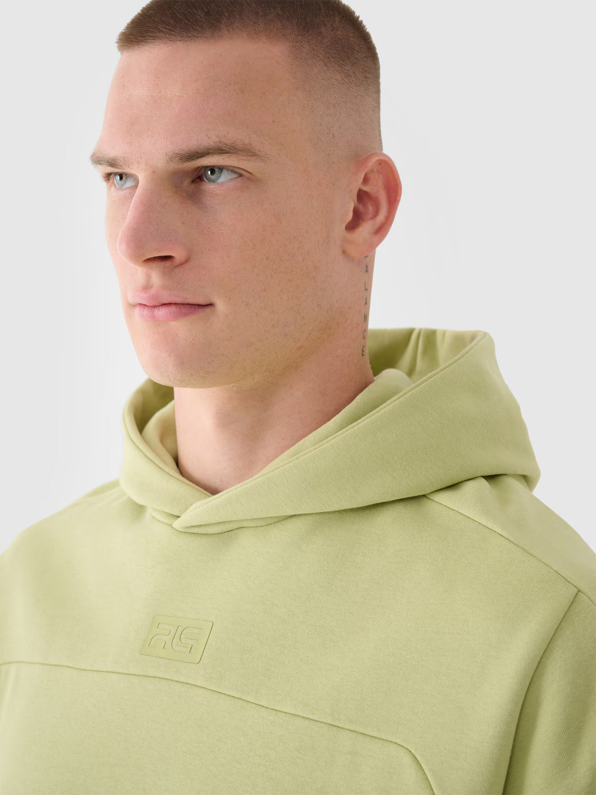 Bluza dresowa nierozpinana z kapturem męska 4F x Robert Lewandowski
