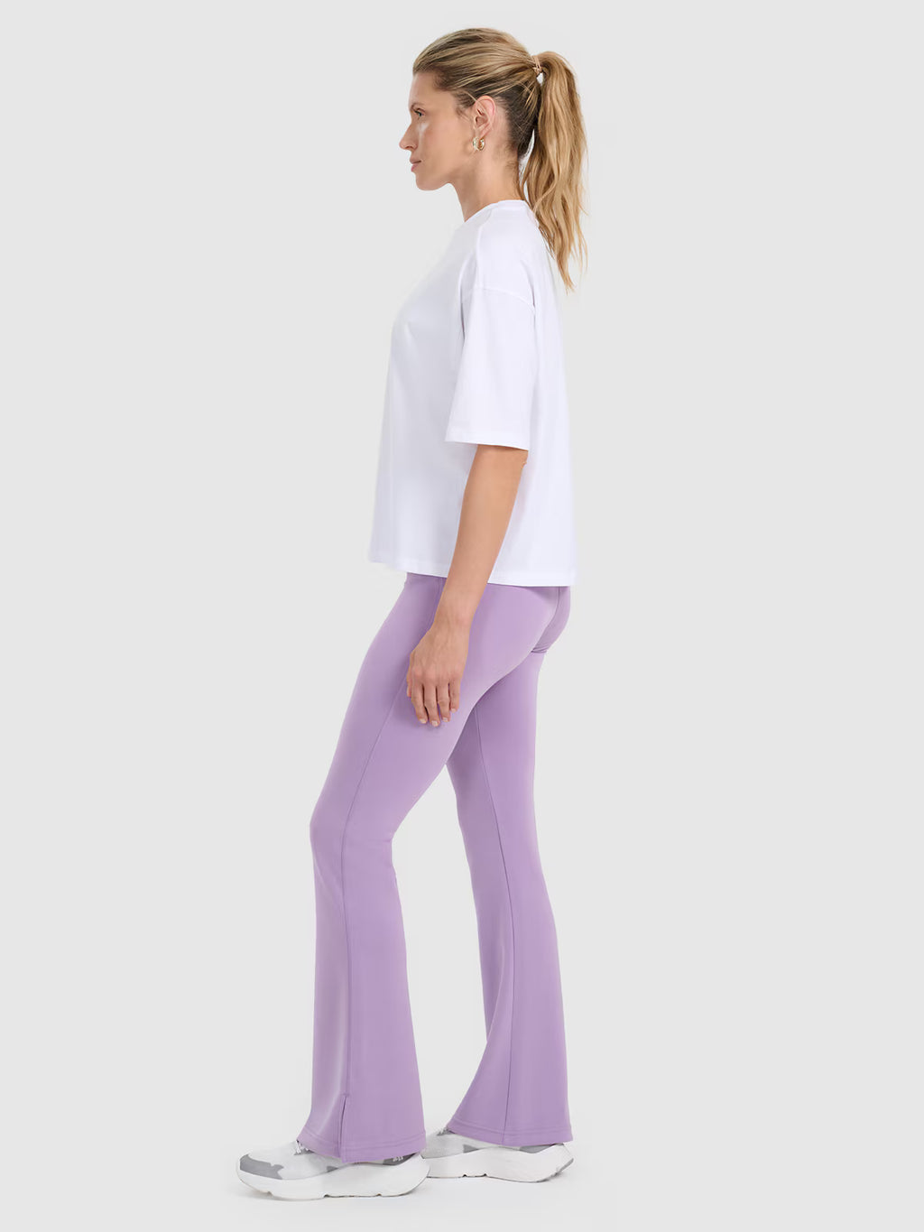 Legginsy z rozszerzanymi nogawkami damskie