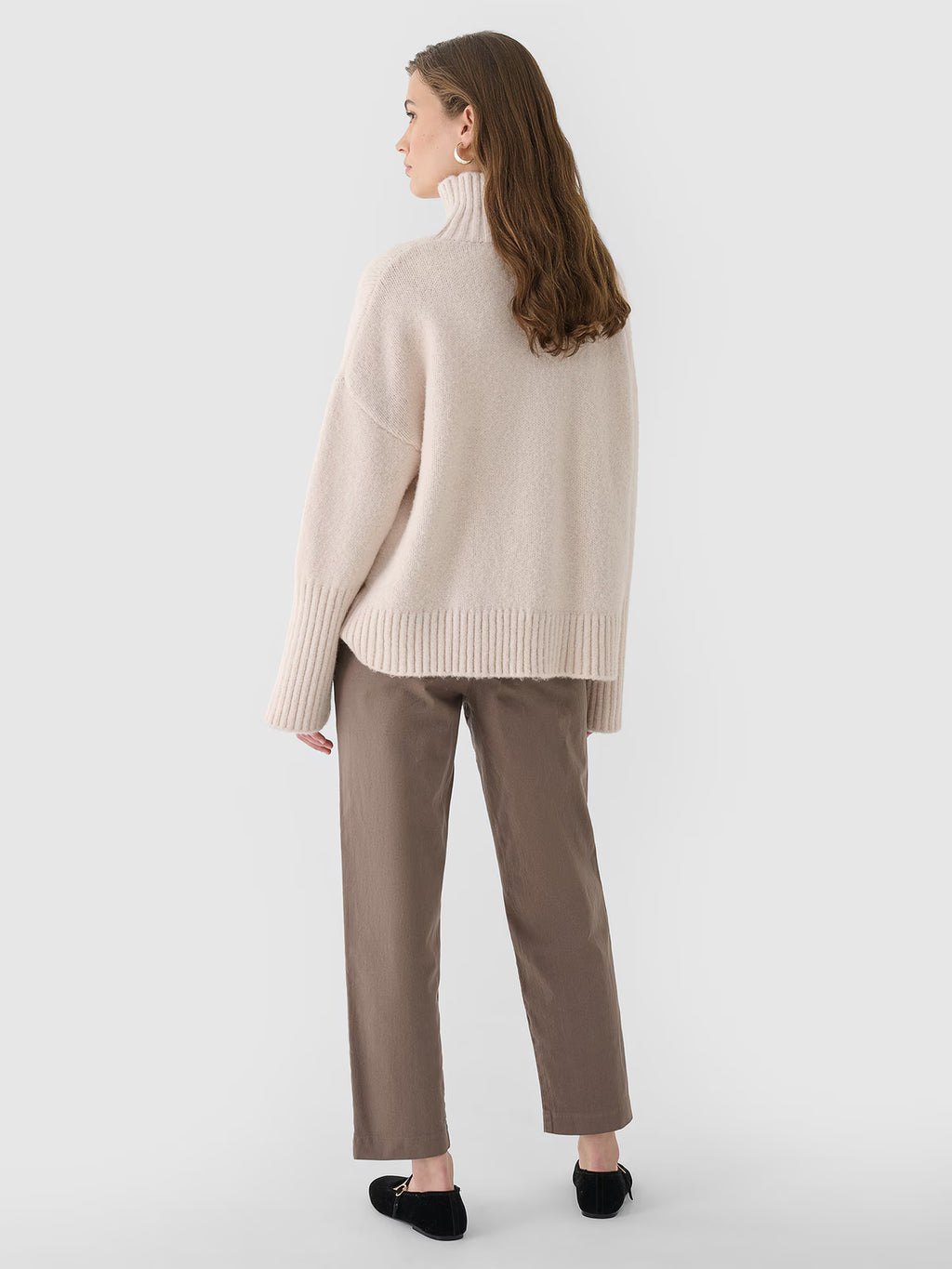 Spodnie tkaninowe damskie Outhorn
