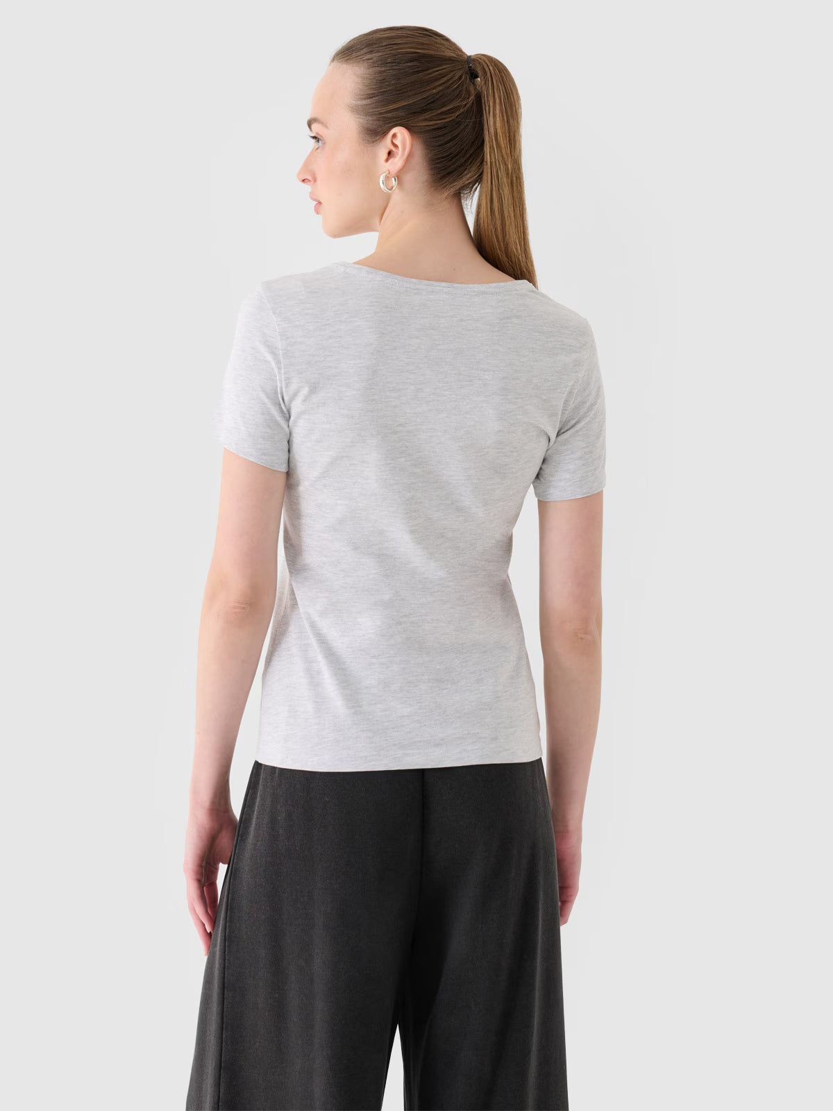 T-shirt slim gładki damski