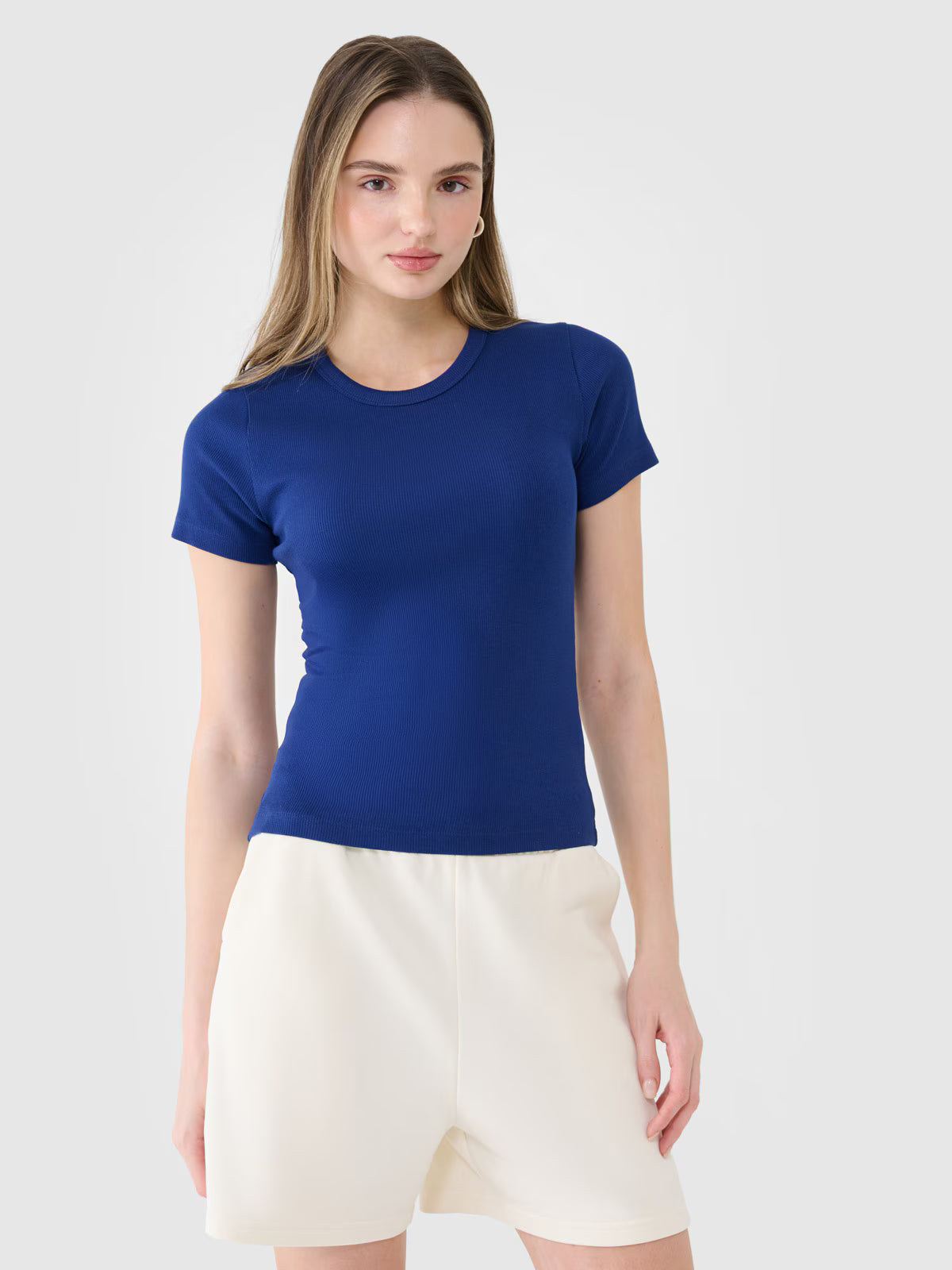T-shirt slim z prążkowanej dzianiny damski