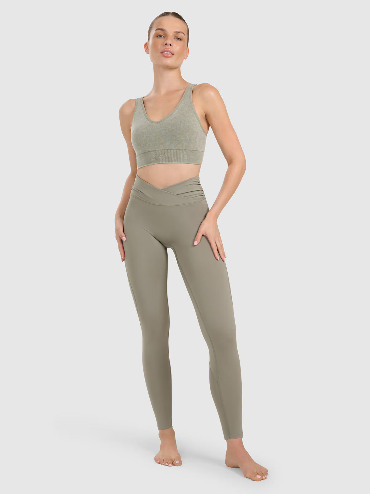 Legginsy do jogi i pilatesu szybkoschnące damskie