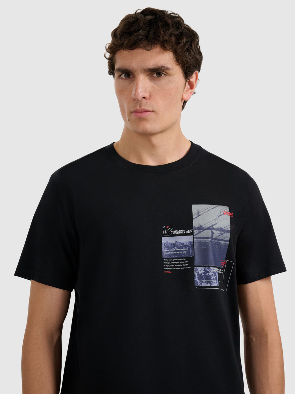 T-shirt regular z nadrukiem męski