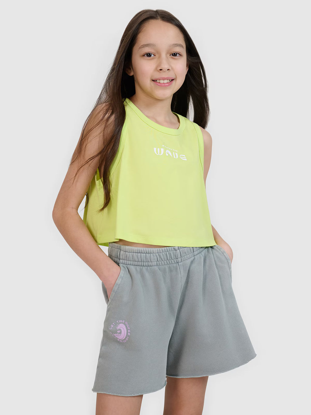 Crop top oversize z nadrukiem dziewczęcy