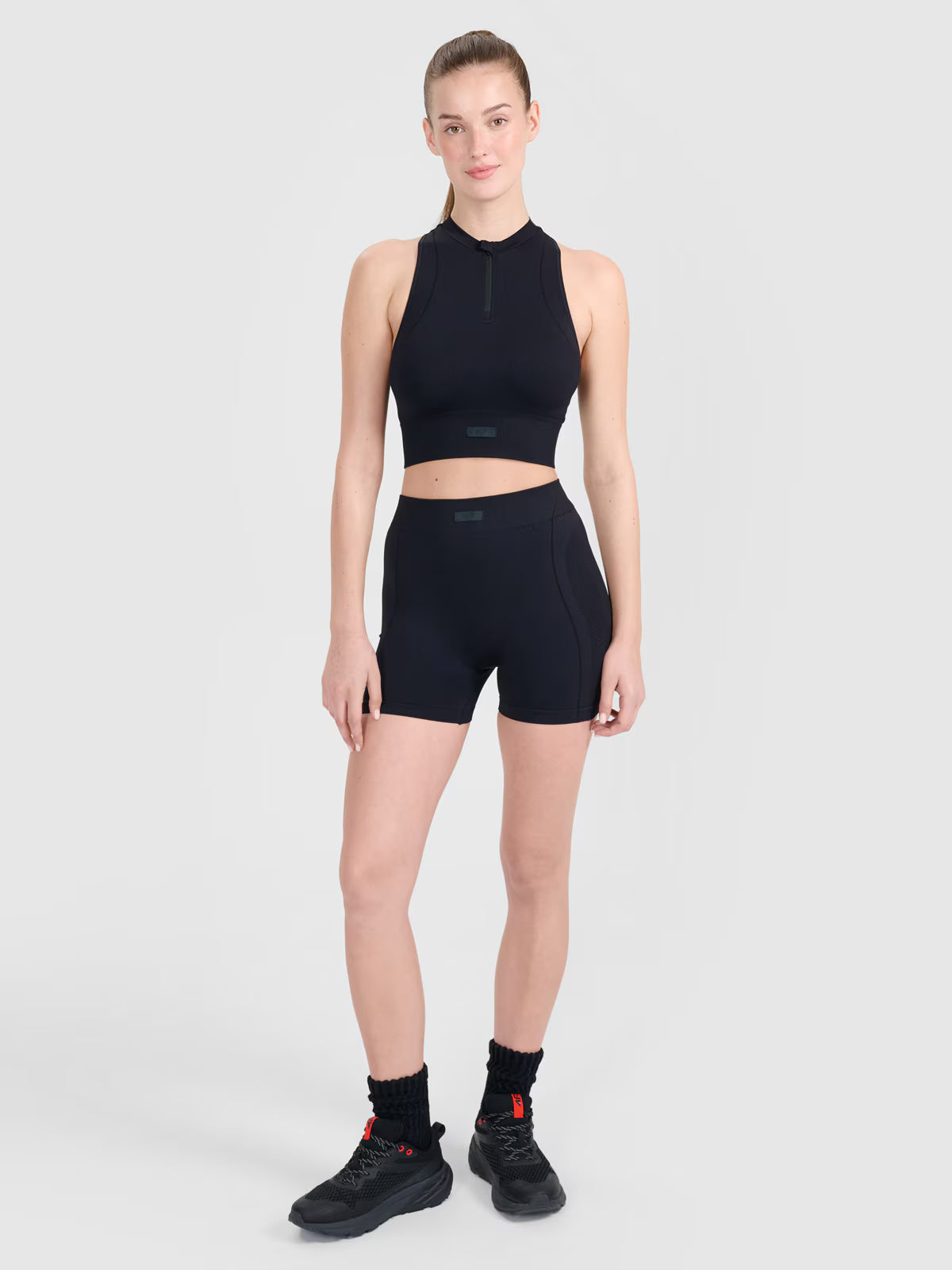 Crop-top treningowy slim bezszwowy damski