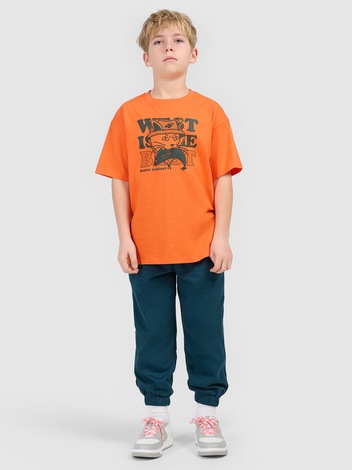 T-shirt loose z nadrukiem chłopięcy
