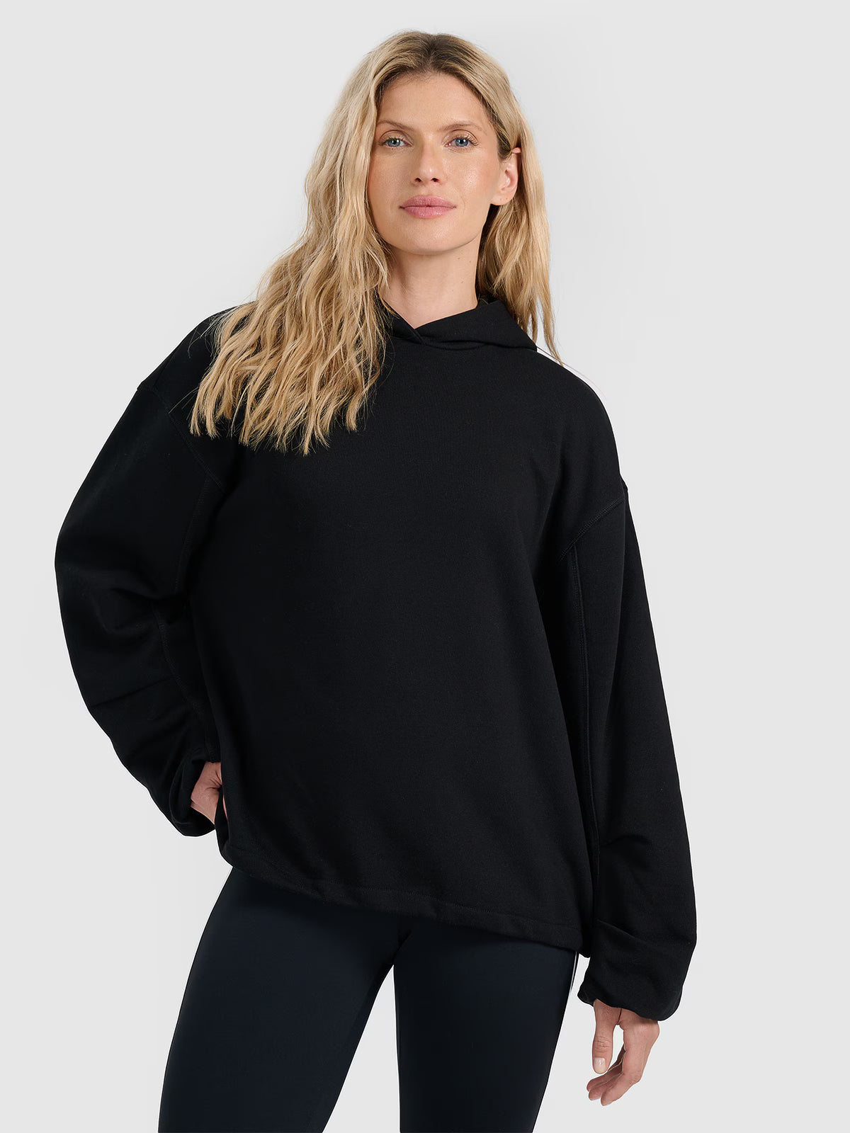 Bluza dresowa nierozpinana z kapturem damska