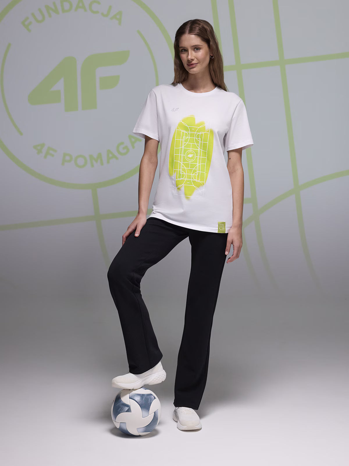T-shirt regular z nadrukiem uniseks Fundacja 4FPomaga