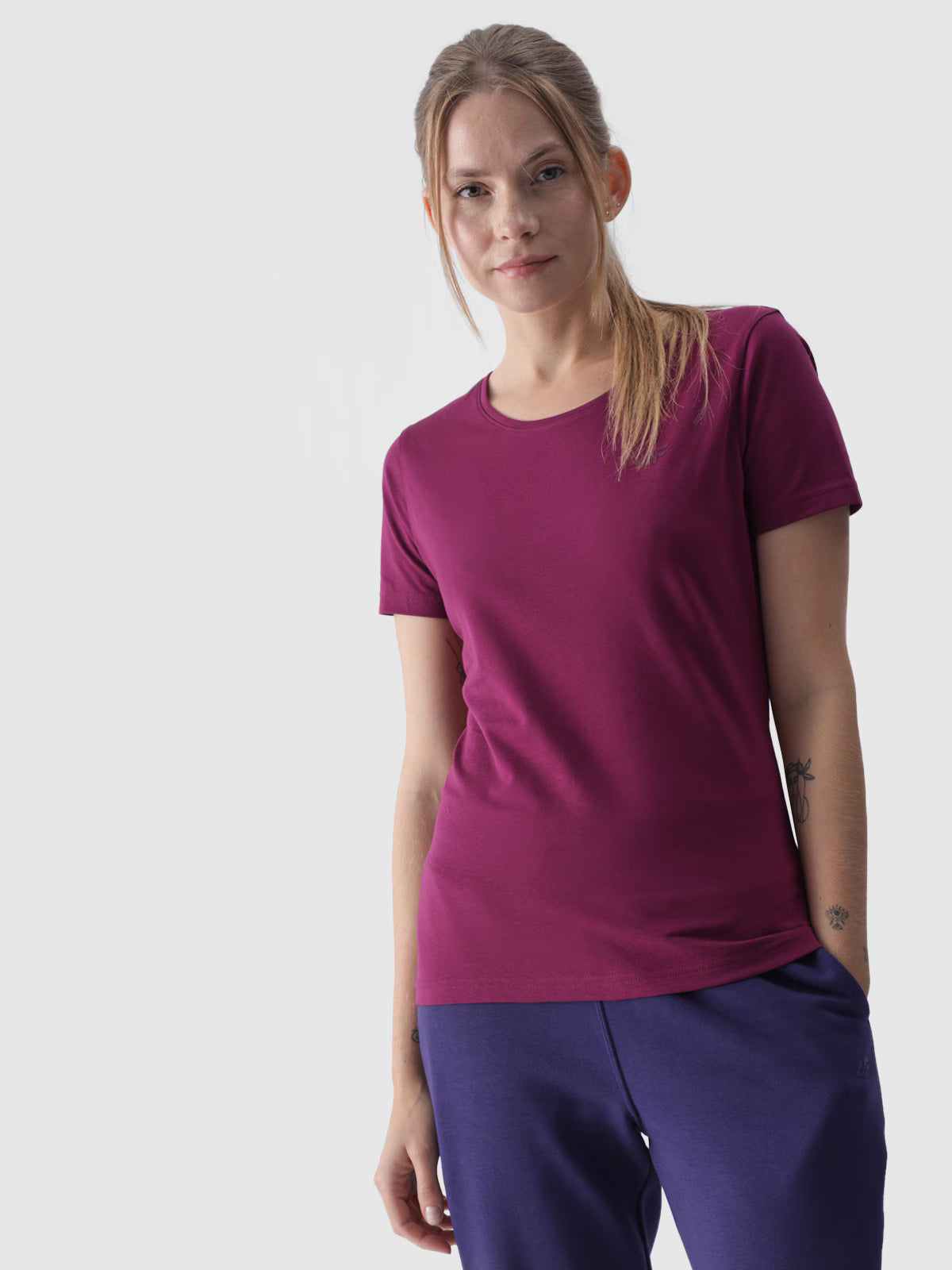 T-shirt slim gładki damski