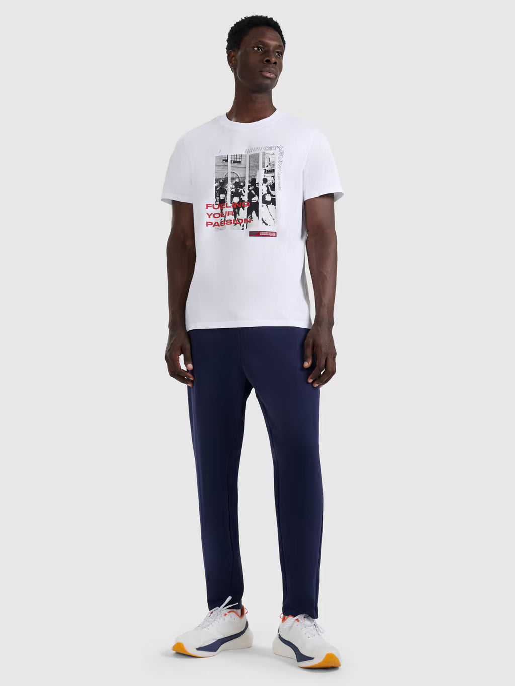 T-shirt regular z nadrukiem męski