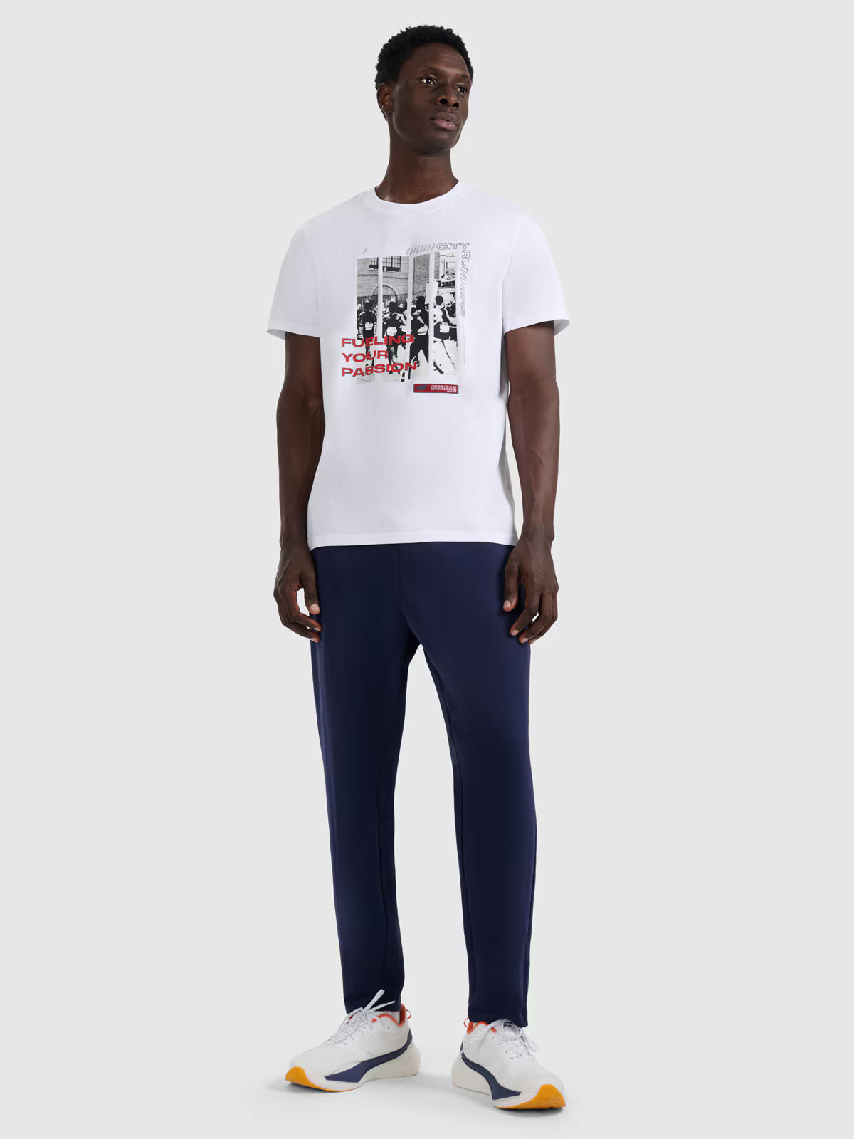 T-shirt regular z nadrukiem męski